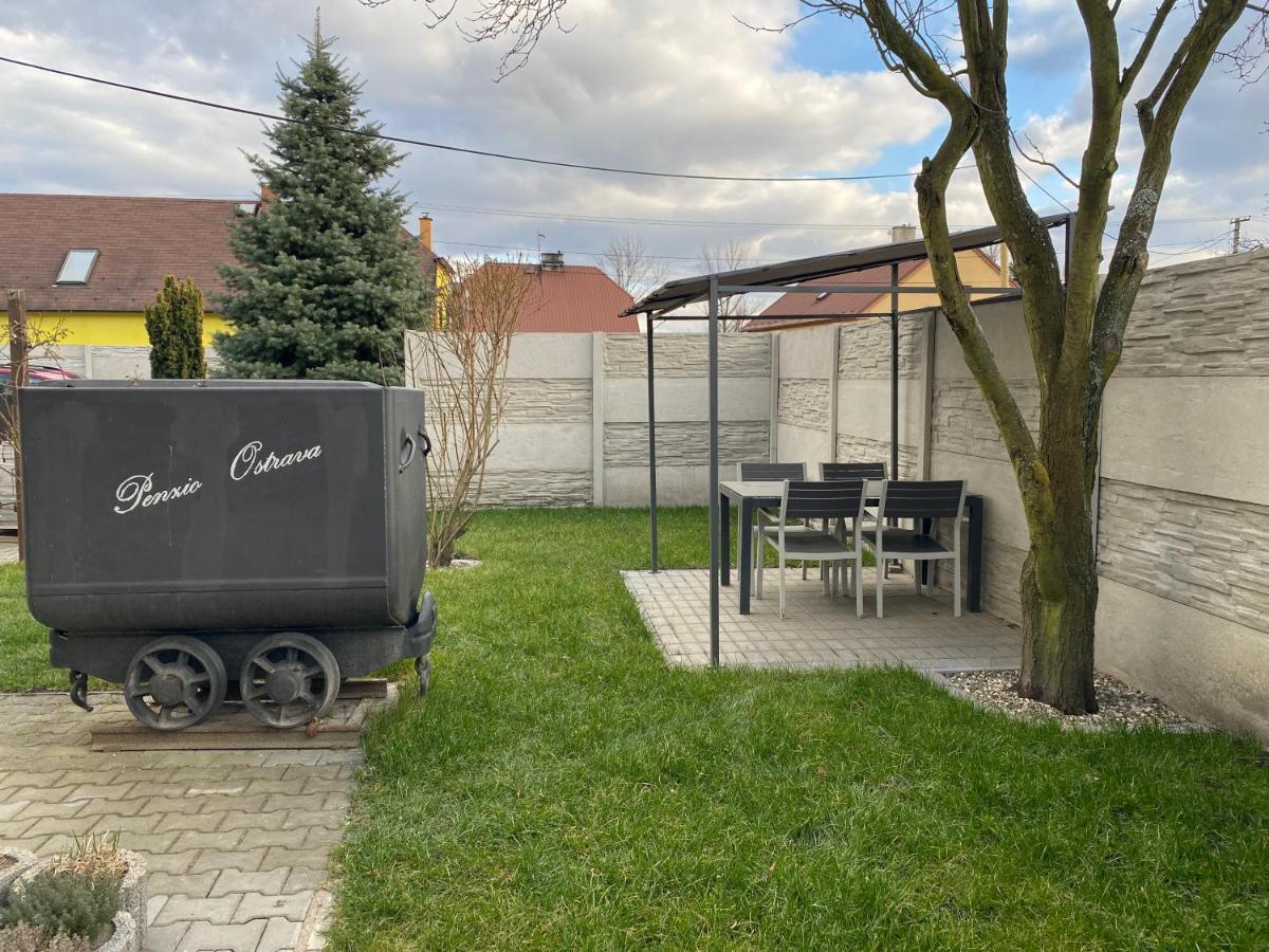 Appartamento Penzio Ostrava Esterno foto